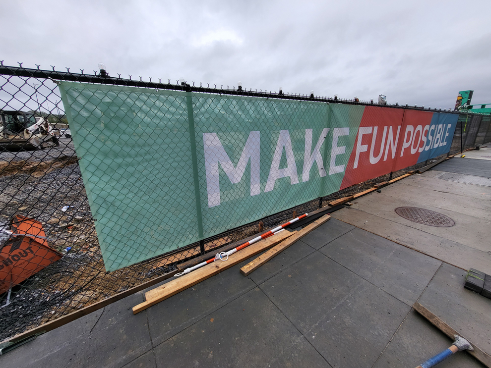 Construction site mesh fence wraps and vinyl banners in Charlotte, NC